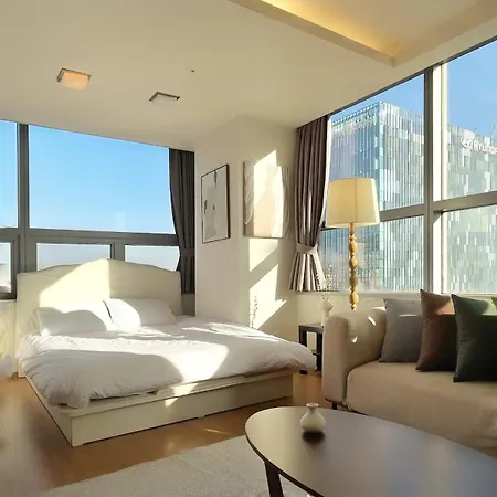 Warm House 10Sec From Gangnam Station 아파트